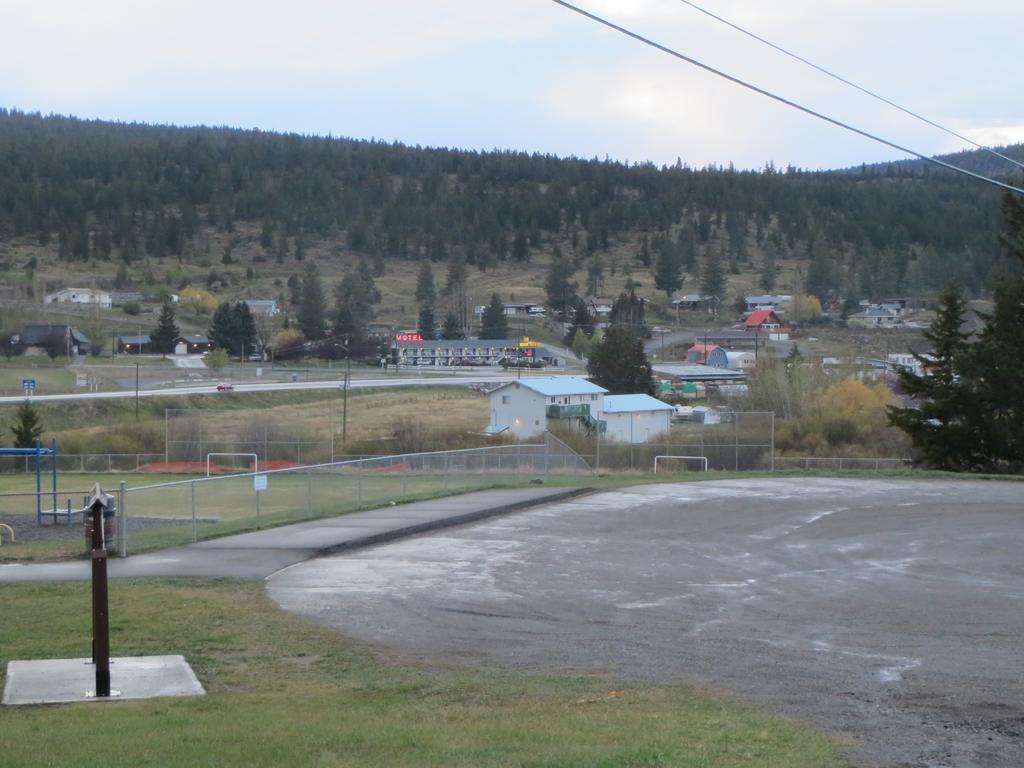 Round-Up Motel Clinton Bagian luar foto