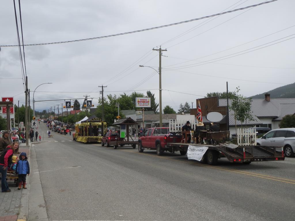 Round-Up Motel Clinton Bagian luar foto