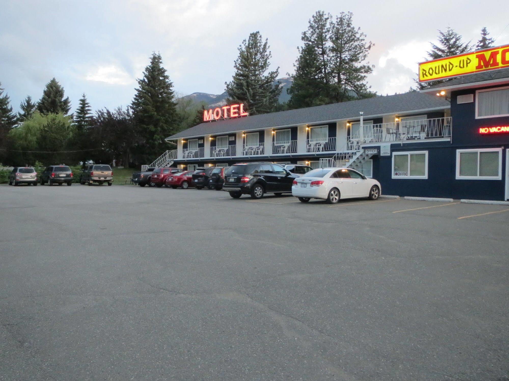 Round-Up Motel Clinton Bagian luar foto